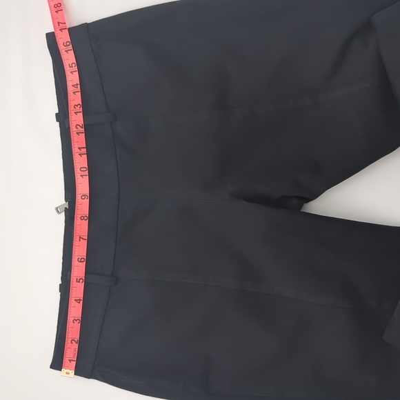 Ann Taylor Back Zip Seamed Slim Straight Stretch Pant size 10 Petite Black - Picture 8 of 11